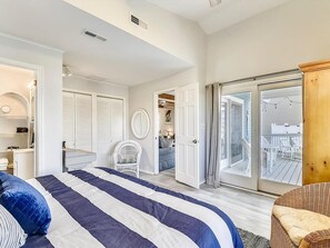 3 bedrooms, iron/ironing board, WiFi - 3BR Waterfront Home | Private Dock, Views & Porch (Fenwick Island)