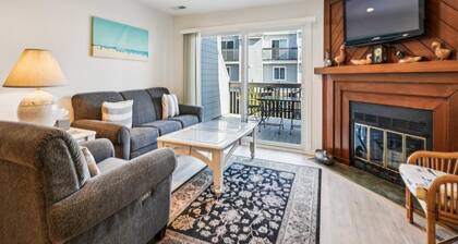 Spacious 4BR House | 1 Block from the Ocean!