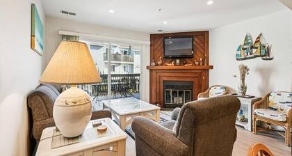 Spacious 4BR House | 1 Block from the Ocean!