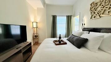 1 habitación, escritorio y wifi