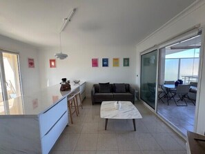 Interior - Terrace & Pool Just Steps from the Beach (Cannes)
