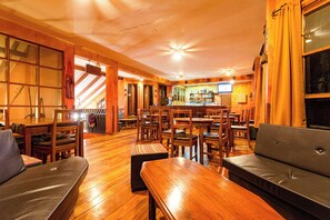 Bar (en el alojamiento)