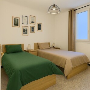 2 habitaciones, tabla de planchar con plancha, wifi y ropa de cama