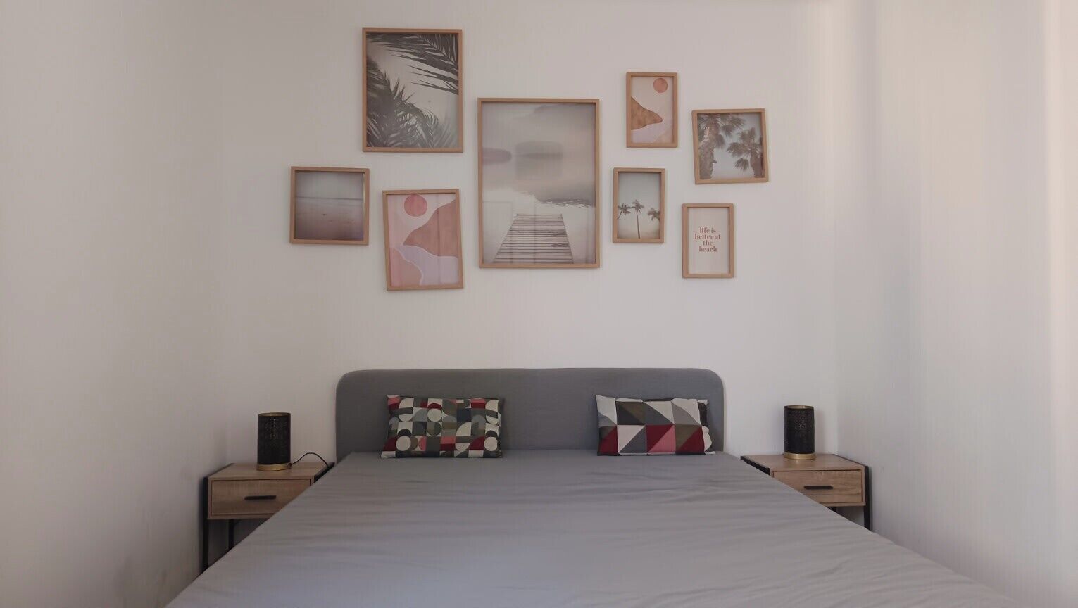 2 chambres, fer et planche à repasser, Wi-Fi, draps fournis