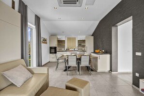 TV - Oliva Serenity Pool Apartment (Pomer)