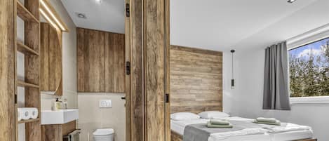 2 chambres, lit de bébé portatif, accÚs au Wi-Fi (inclus)