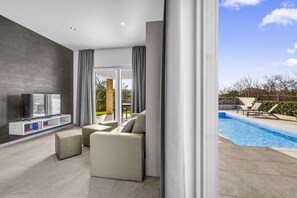 A heated pool - Oliva Serenity Pool Apartment (Pomer)