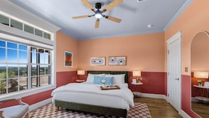 6 bedrooms, desk, iron/ironing board, Internet - Casita, pool + Hill Country views, 5 private acres (Dripping Springs)