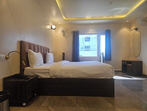 Superior Double Room | Free WiFi - Shahenshah Hotel  (Prayagraj)