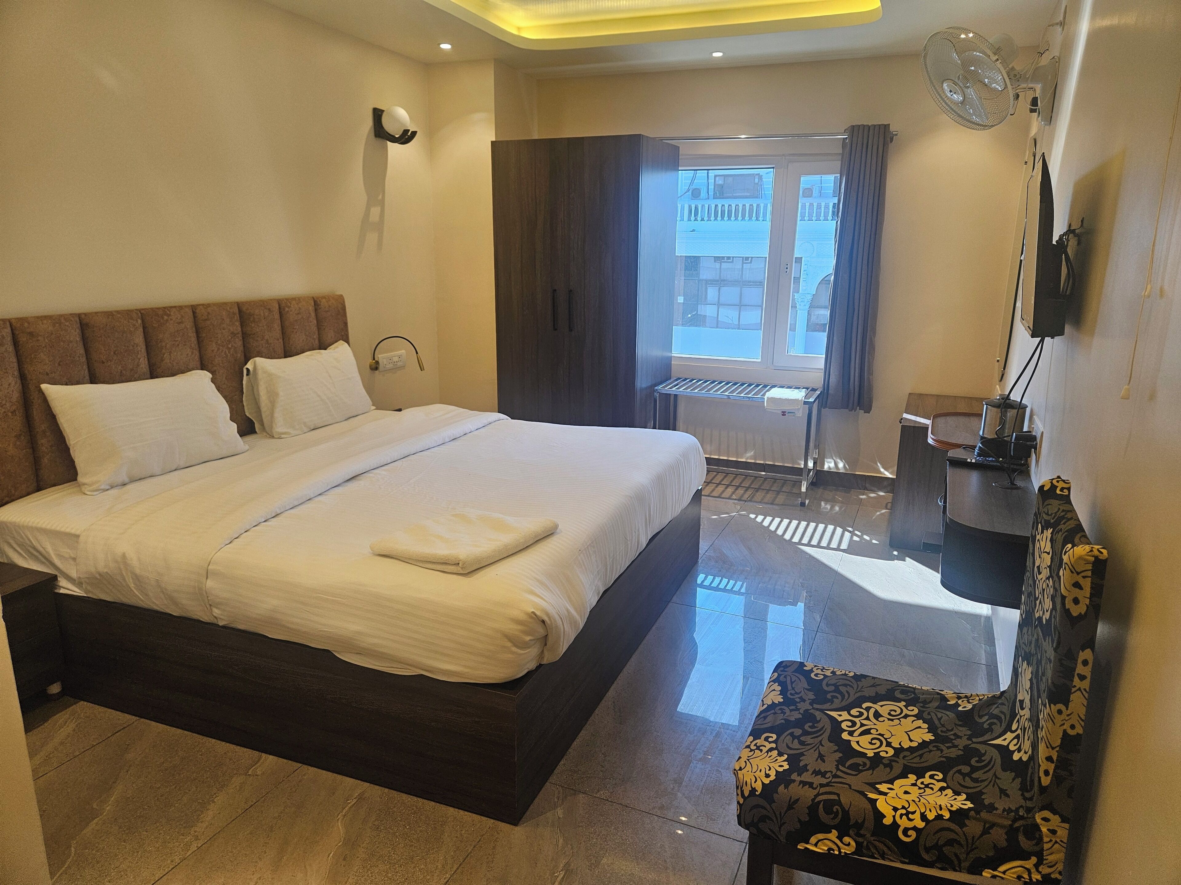 Deluxe Room | Free WiFi
