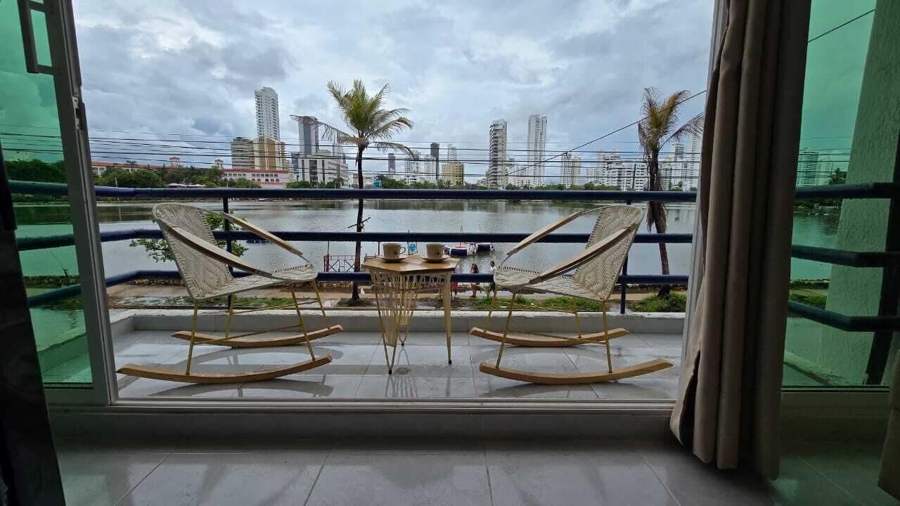 สแตนดาร์ดสตูดิโอ, ระเบียง, วิวทะเลสาบ | บริเวณที่พัก