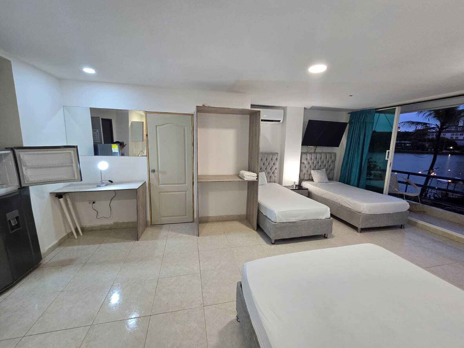 コンフォート スタジオ バルコニー レイクビュー | 遮光カーテン、アイロン / アイロン台、WiFi (無料)