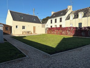 Exterior - Ty Glaz, on the road to the beaches... (Plobannalec-Lesconil)