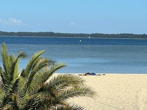 Chalet and Jaccuzy on the beach