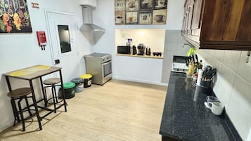 Alat memasak/pinggan mangkuk/perkakas dapur