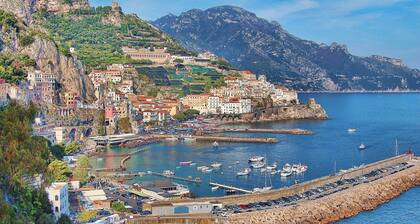 Positano Home – Comfort near the sea with private beach and shuttle to Salerno