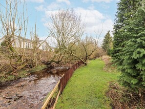 Property grounds - Blue Heron Lodge (Kirkby Stephen)