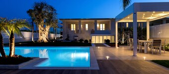 Amalfi Home – Relax near the sea with private beach and shuttle to Salerno