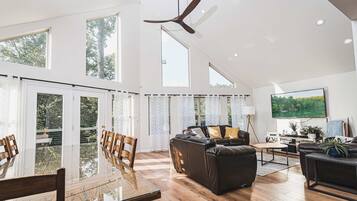 TV, fireplace, offices