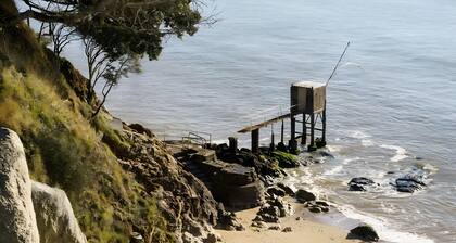 Bed and Breakfast 'Les Boubous-Nono' with Shared Terrace, Shared Garden and Wi-Fi