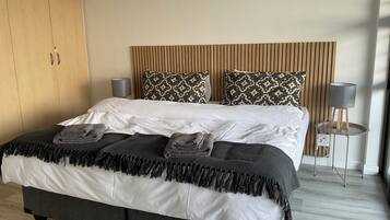 3 chambres, fer et planche Ă repasser, Wi-Fi gratuit, draps fournis