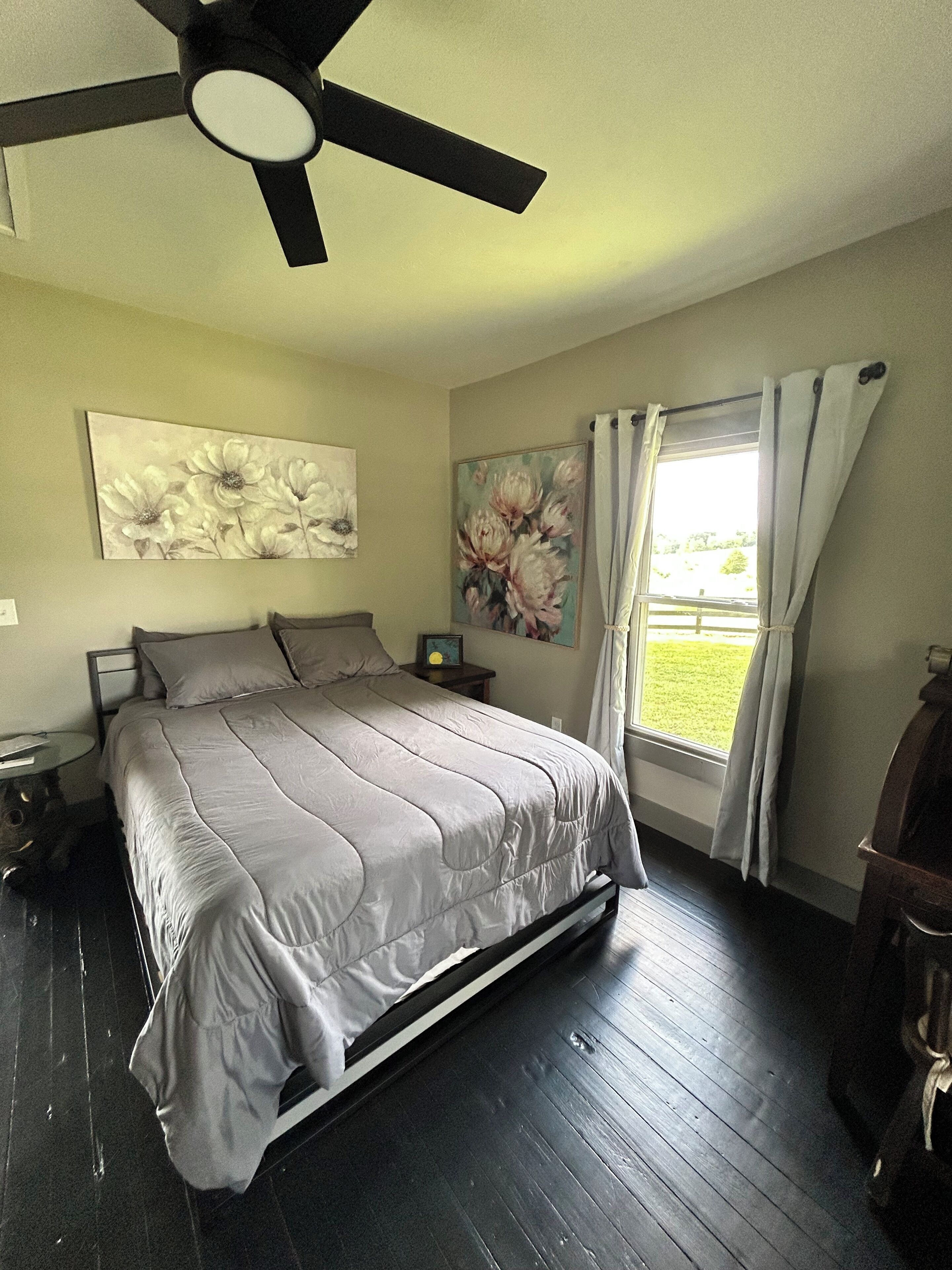 3 soverom, strykejern/-brett, wi-fi og sengetøy