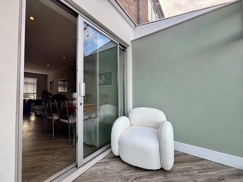 NEC Solihull Home | Parking, Garden, JLR & Airport