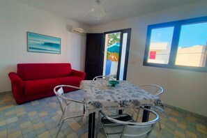 Dining - THE SAILOR'S HOUSE P. 1 - SAN FOCA (San Foca)