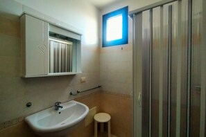 Shower, bidet - THE SAILOR'S HOUSE P. 1 - SAN FOCA (San Foca)