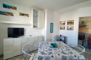 Dining - THE SAILOR'S HOUSE P. 1 - SAN FOCA (San Foca)