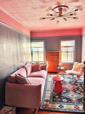 Living area - Idillic Retreat on the Delaware River (Frenchtown)