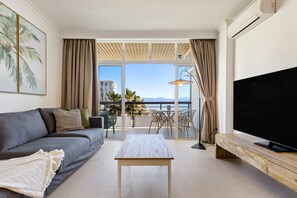 TV - Casa Marta - Seaviews (Torremolinos)
