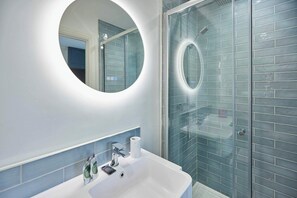 Dusche, Haartrockner