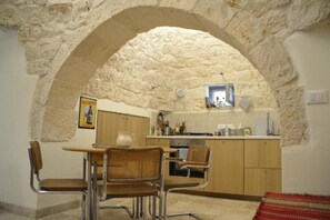 Dining - Villa 'I Luoghi Del Sole - Entire Trullo' with Private Pool, Wi-Fi & Air Conditioning (Latiano)