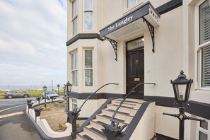 Exterior detail - Host & Stay | The Langley Hotel, Apartment 10 (Whitby)