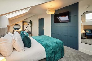 1 bedroom, WiFi, bed sheets - Host & Stay | The Langley Hotel, Apartment 10 (Whitby)