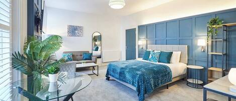 1 habitación, tabla de planchar con plancha, wifi y ropa de cama