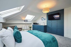 1 chambre, fer et planche à repasser, Wi-Fi, draps fournis