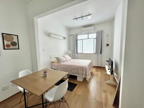 1 bedroom, internet, bed sheets - Apartment on Botafogo Beach - 5 min from the subway (Rio de Janeiro)