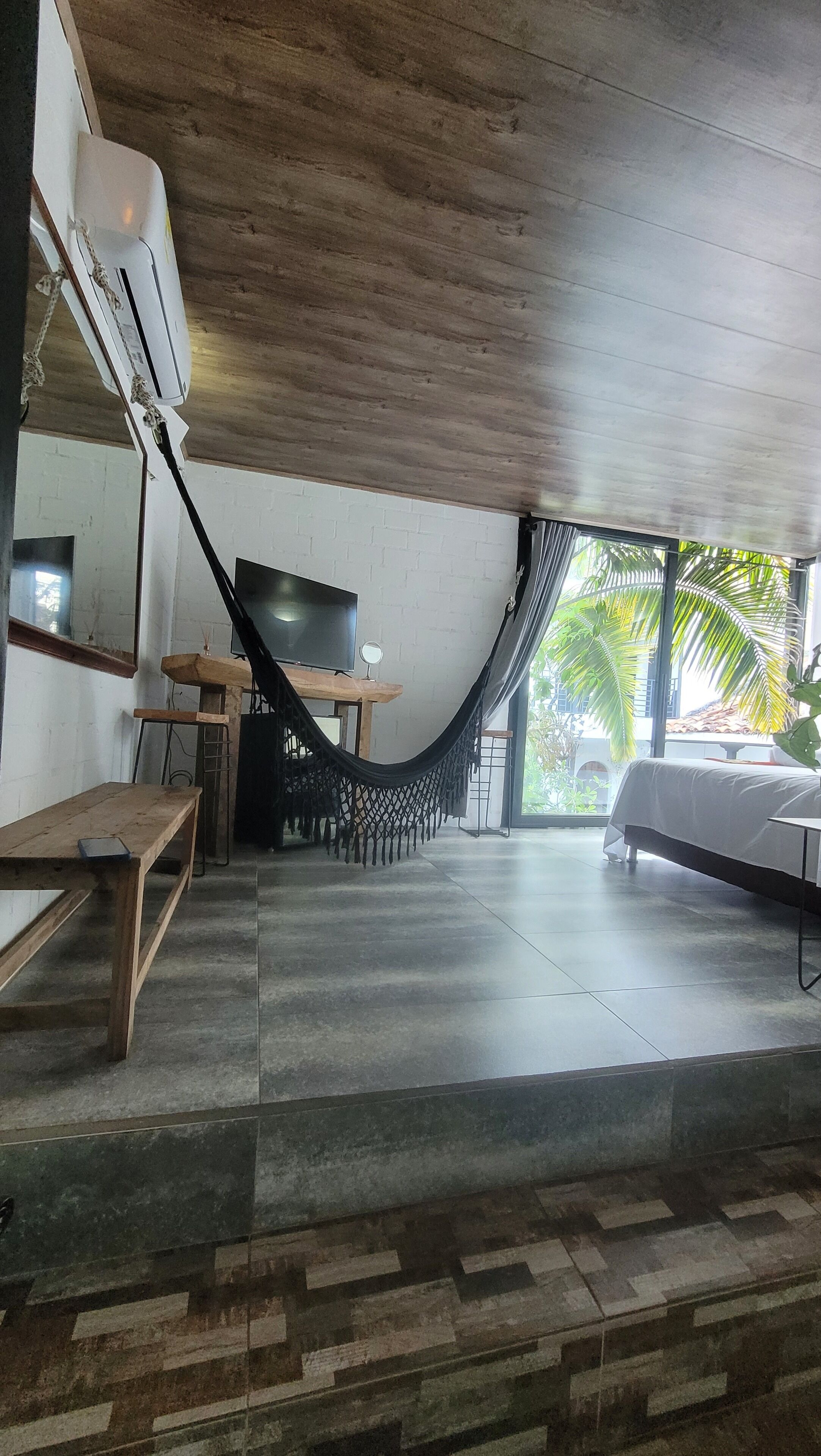 Deluxe Suite, Pool View | Free WiFi, bed sheets