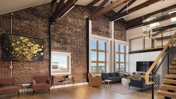 Ático de lujo, 2 habitaciones, vistas parciales al mar | Sala de estar