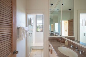 Shower, hair dryer, towels, soap - 2 Story Ocean-View 2BR, 2 Lanais, Vaulted Ceilings, Resort Pool -Unit 23 (Koloa)