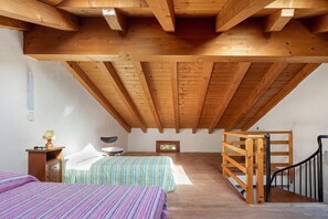 3 bedrooms, WiFi, bed sheets