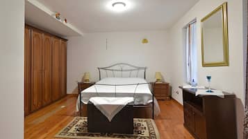 3 camere, Wi-Fi, lenzuola