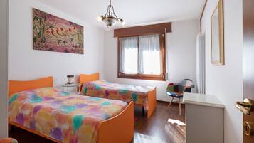 3 chambres, Wi-Fi, draps fournis