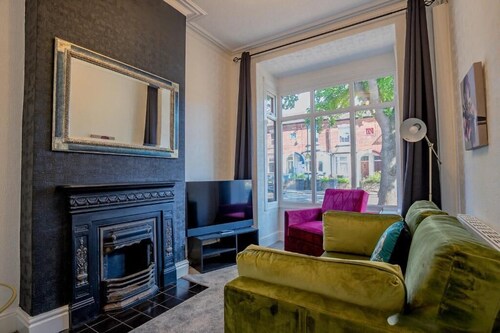 Host & Stay | Somerset Road House