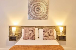 2 bedrooms, iron/ironing board, WiFi, bed sheets - Host & Stay | Promenade Suite (Blackpool)