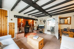 TV, DVD player, offices