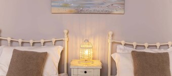 Host & Stay | Sea View Cottage