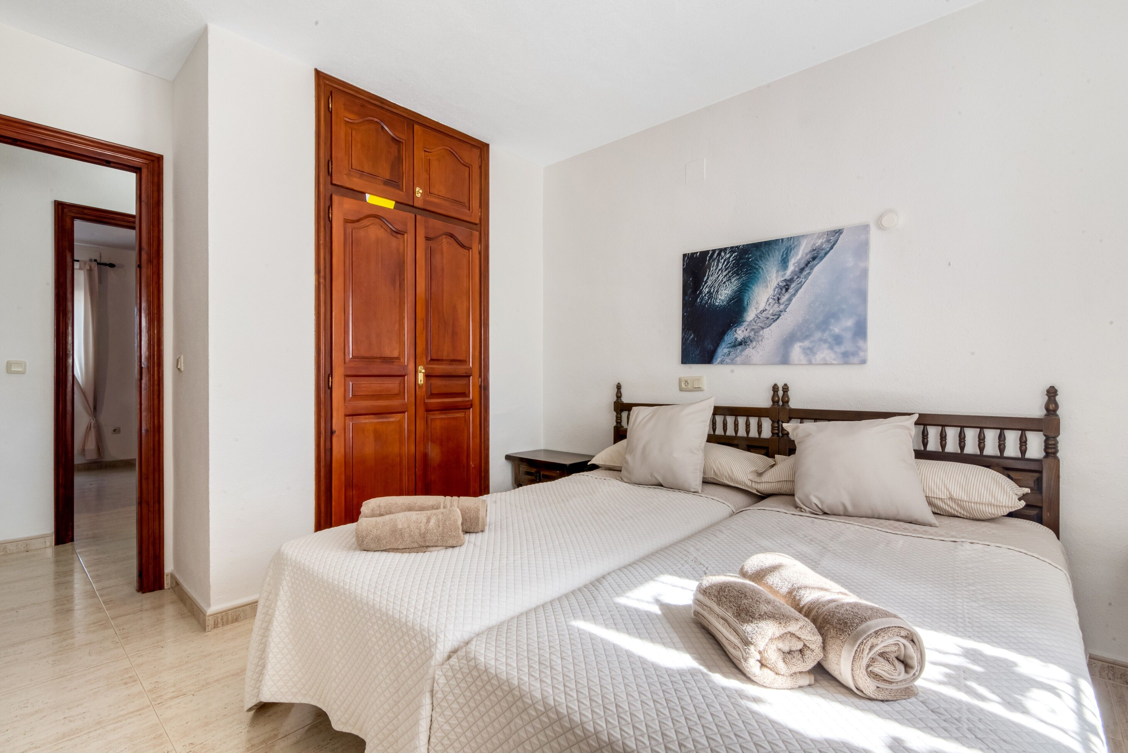 4 Schlafzimmer, Bügeleisen/Bügelbrett, Bettwäsche